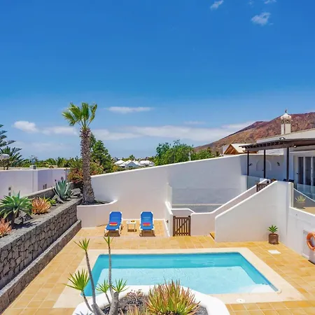 Villa Casa Linden By *